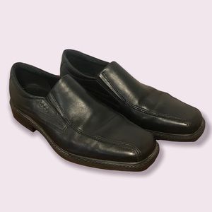 ECCO Mens Helsinki Slip On Black Leather Dress shoes size 8.5